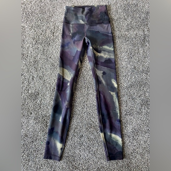Lululemon Wunder Train High Rise 28” Ink islands Burnside Multi Size 4 - Picture 1 of 6